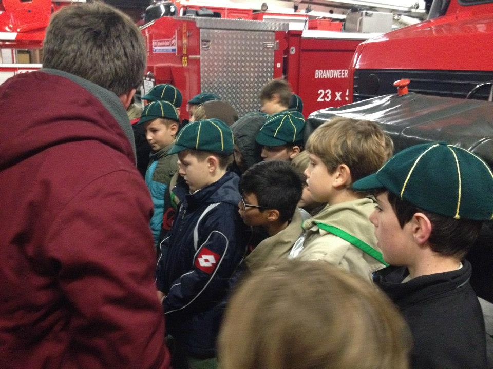 Sint-Martinus den XIIde - Bezoek Brandweer Welpen Kiewit